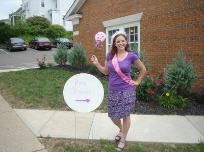 shower, MU trial, shoes and cupcake tower pics