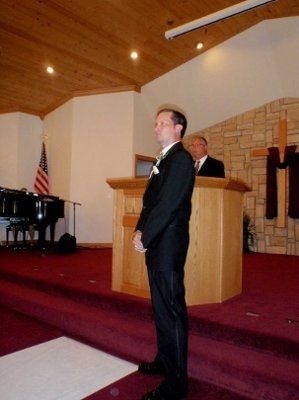 Does anyone have pics of their man's tux or suit??