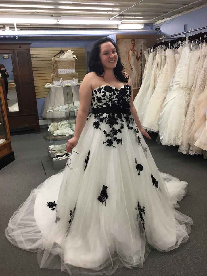 Black and White Wedding Dress Help!
