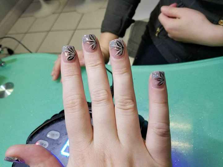 Please help me with nails!