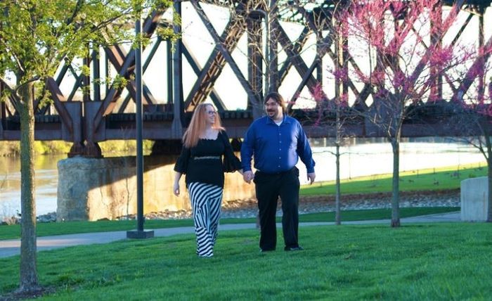 Show me your plus sized engagement pictures!