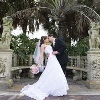 *MARRIED!* Wedding Pics :) (updated)