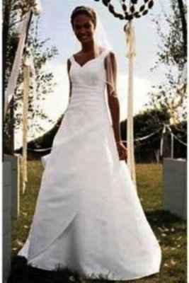 It's time for some dress porn....