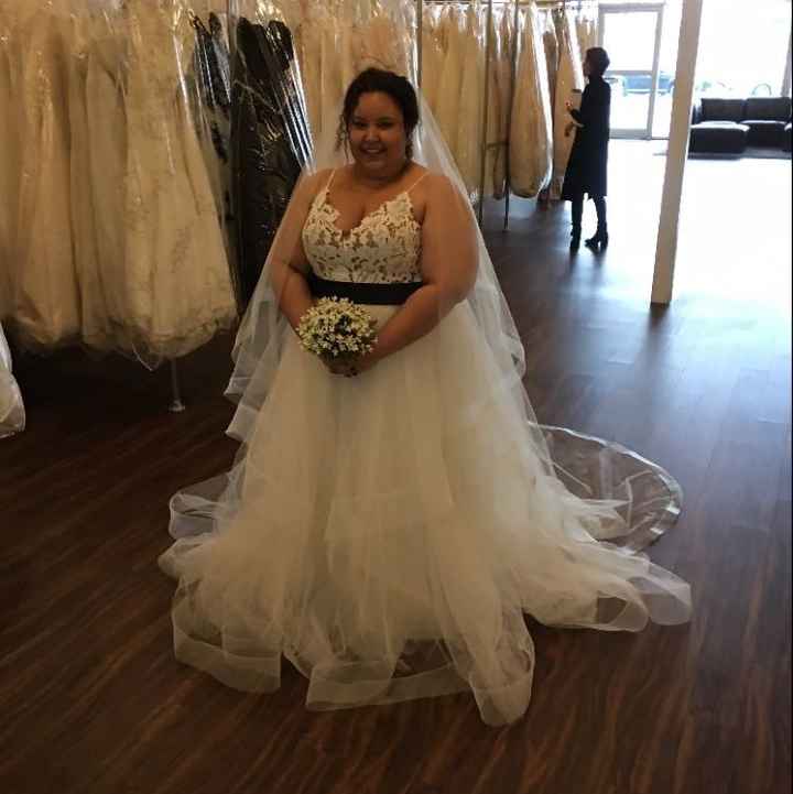 I wanna see your wedding dress!