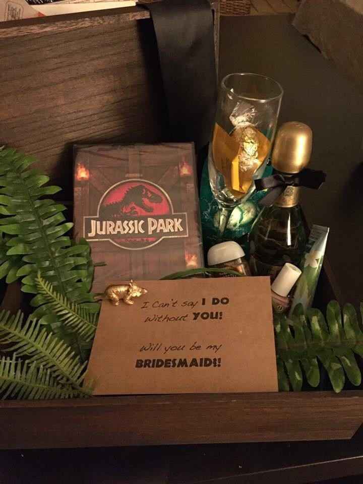 Creative Ways to ask Someone to be a Bridesmaid or Groomsmen