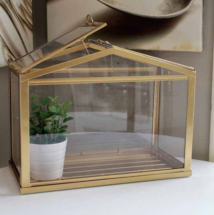 ISO Geometric card box/terrrarium
