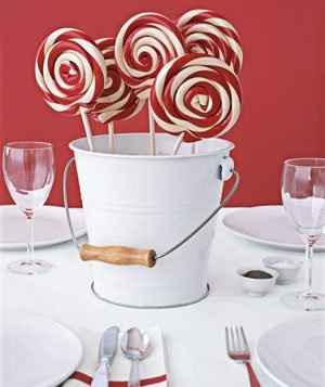 favors... starting to think of ideas.