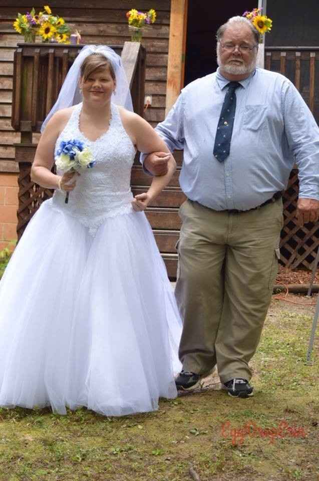 BAM!!!    Im married! woohoo!