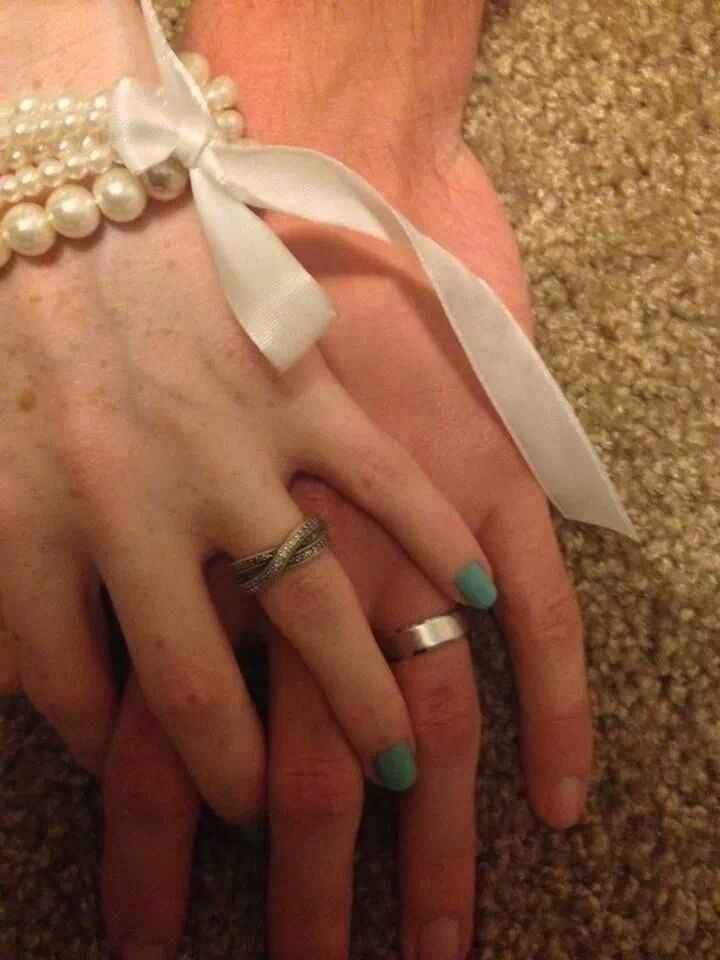 Back and married (pics!!)