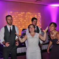 DIY Sweetheart Table Backdrop