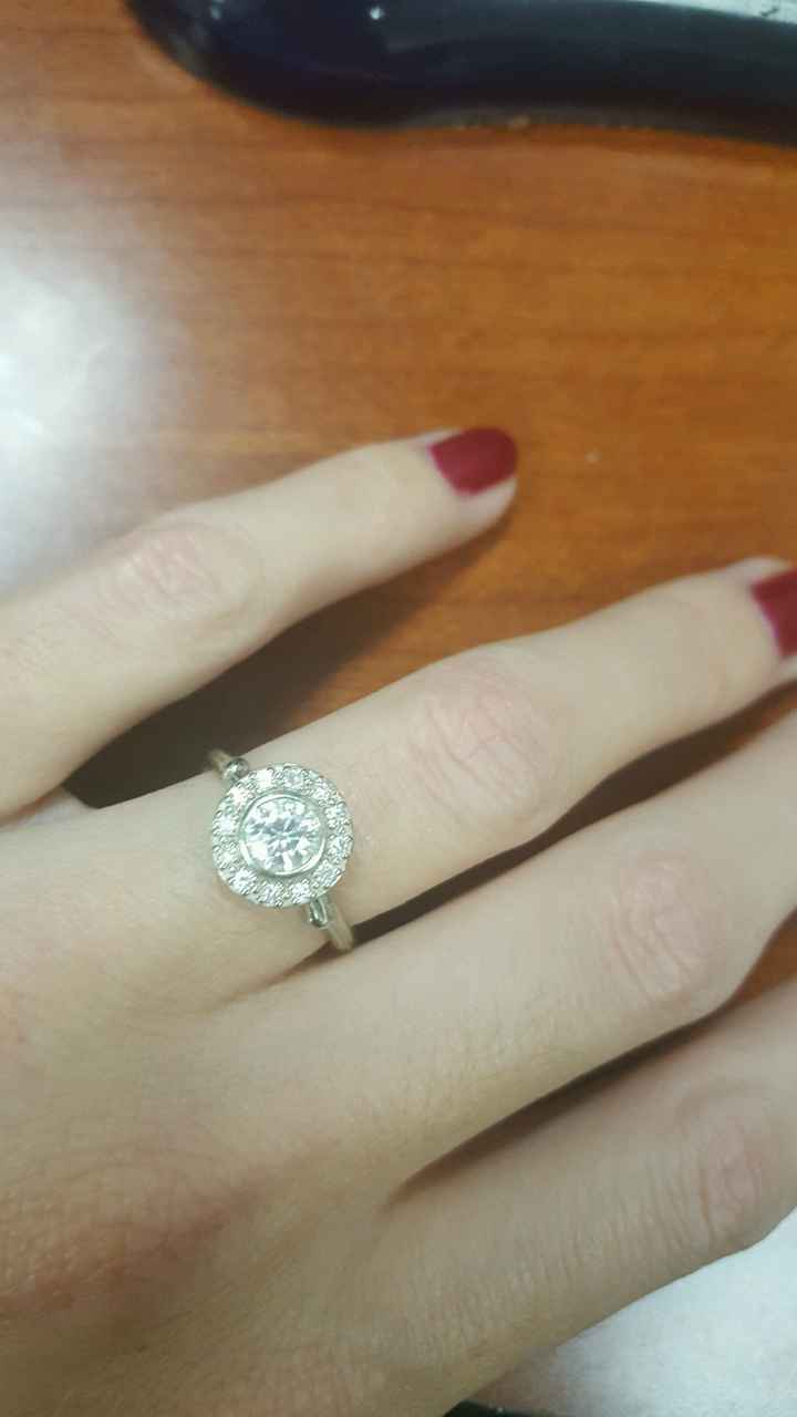 No wedding Band?