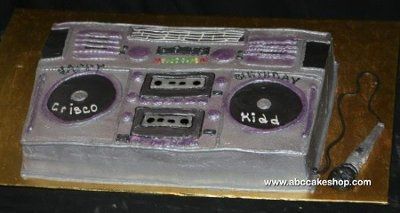 Which cake PICS included