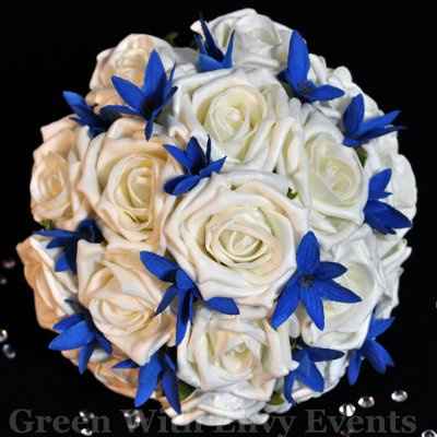 Bride Bouquet and BM'S(MOHs) Bouduets(PICS)