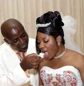 Now here's a wedding cake for ya!