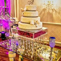 Acrylic Cake Stand - HELP