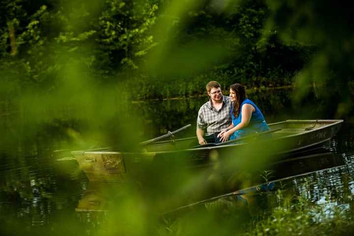 ENGAGMENT PICTURES ARE IN!!!!