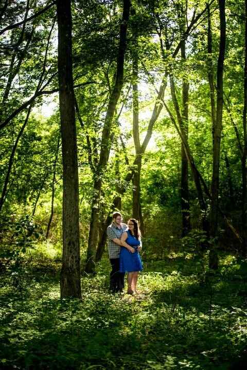 ENGAGMENT PICTURES ARE IN!!!!