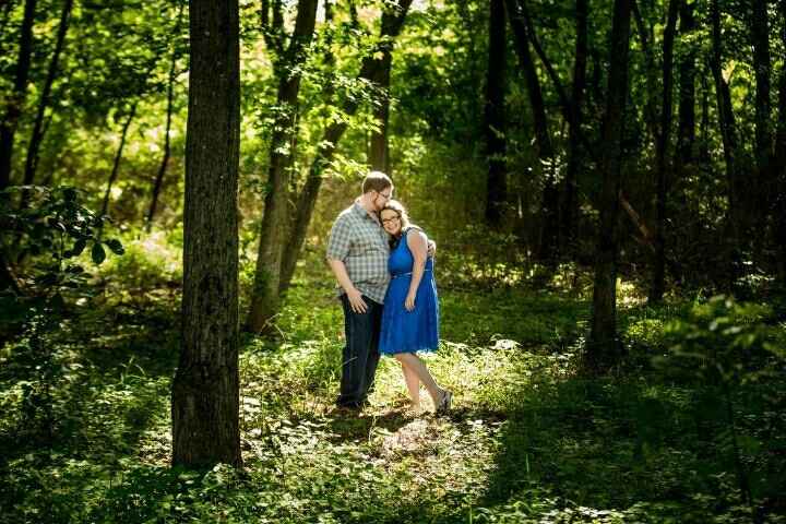 ENGAGMENT PICTURES ARE IN!!!!