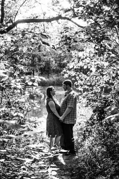ENGAGMENT PICTURES ARE IN!!!!