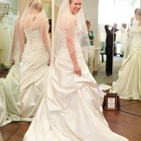 Has anyone went outside of David's Bridal to purchase your dress?