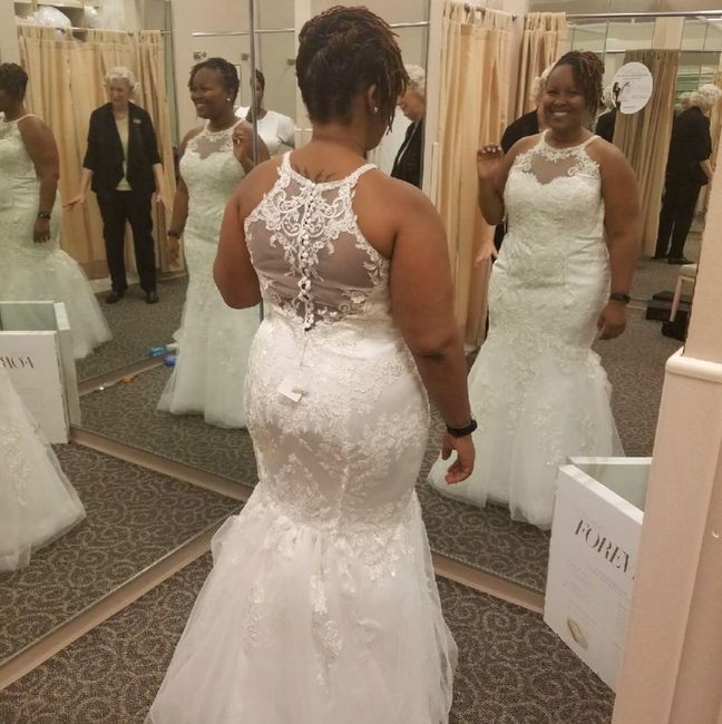 Show me your dresses!!