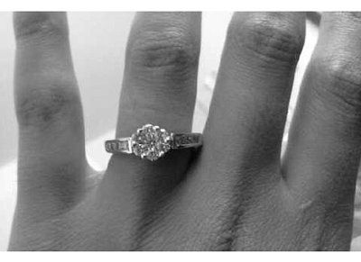 How did he propose & Show off dem raaangs!