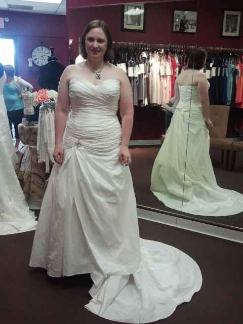 I got my dress...and need some love