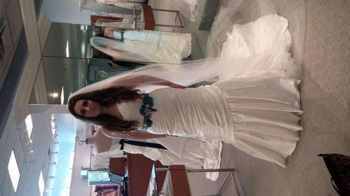 I can not choose between two dresses