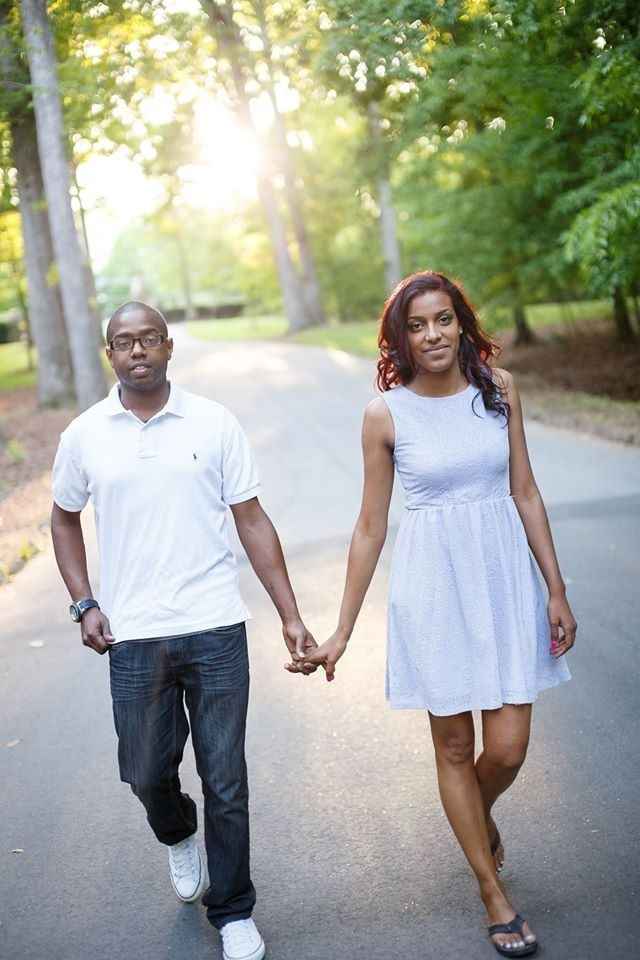 what color outfit did you wear for engagement pictures?