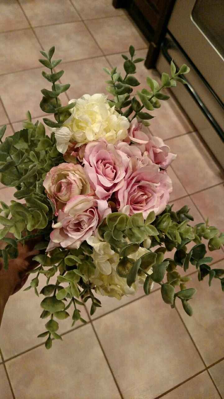 Bouquets and corsages and boutonnieres: Is anyone DIYing? - 1