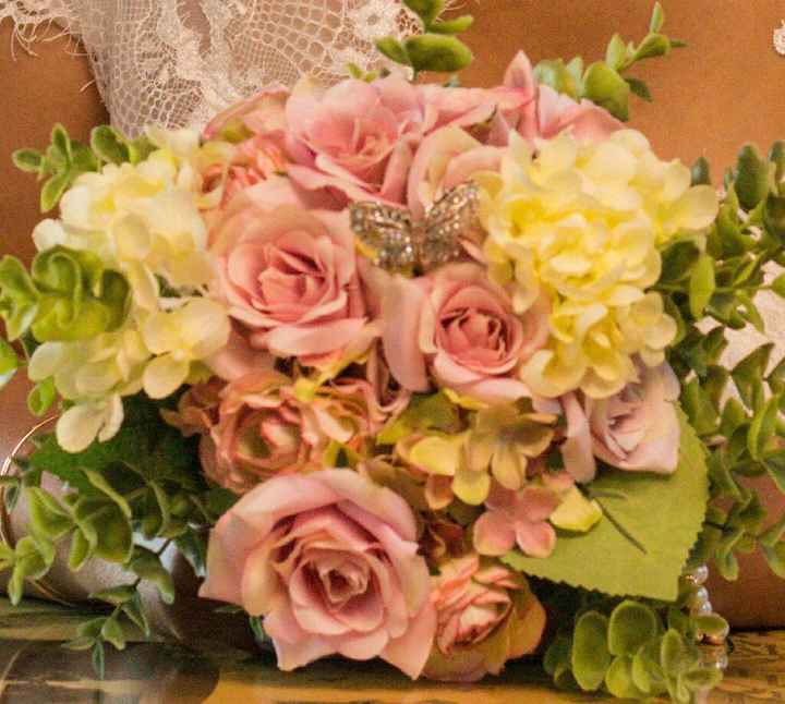 How many are doing their own flowers? - 1