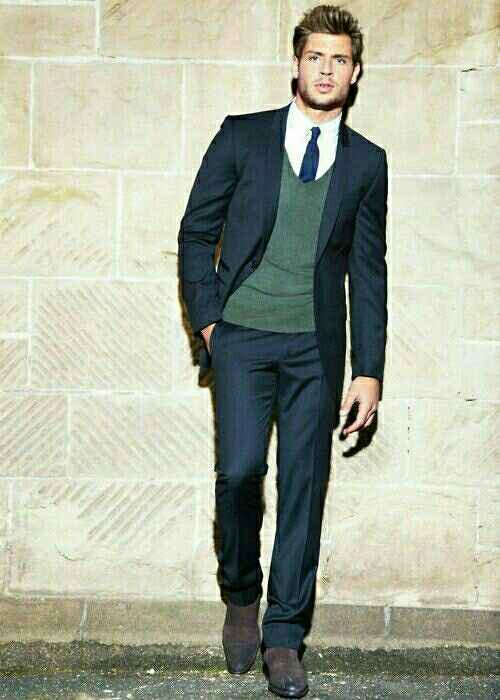  Colors Navy and Green? - 1