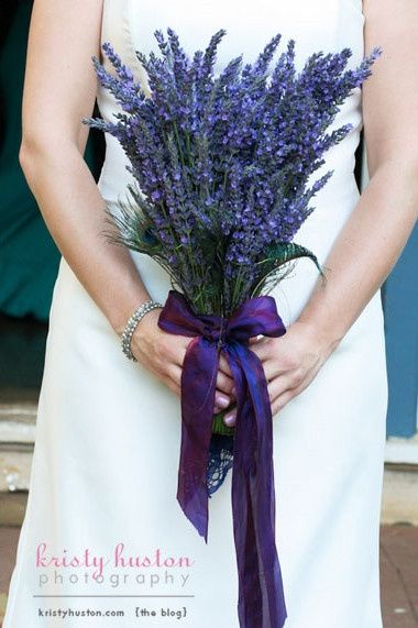 Is your bouquet neutral/ivory or bolder colors? Show me!