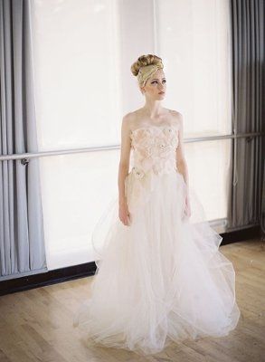 How Awesome Is This Black Swan Theme?