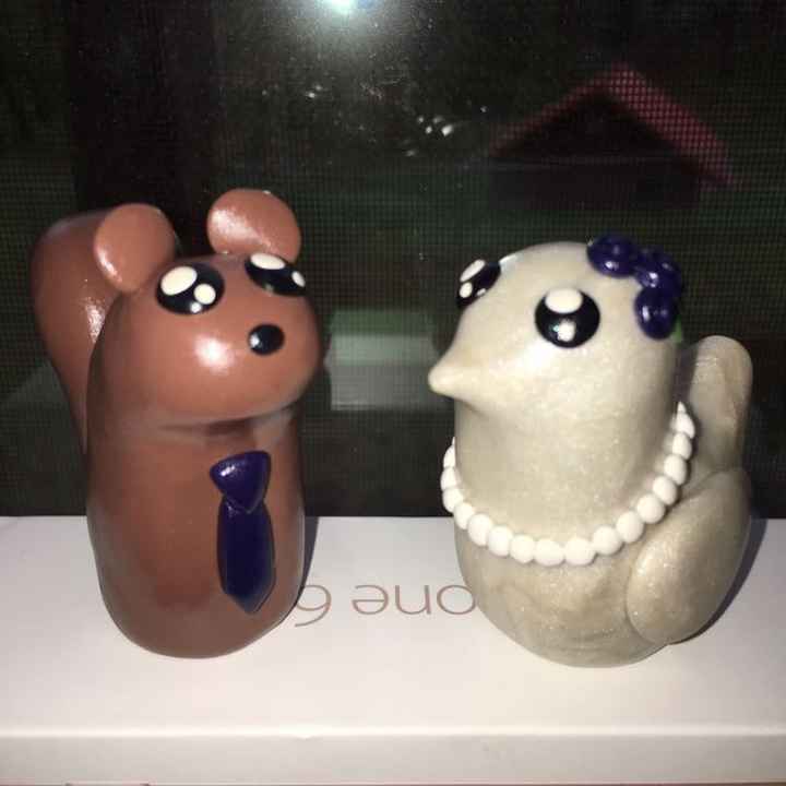 Cake topper