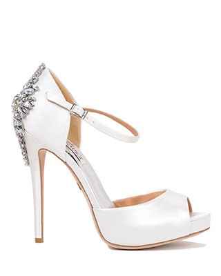 What kind of shoes will you wear?