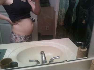 NWR: WW First Annual Diva Bathroom Pic Competition!!!!