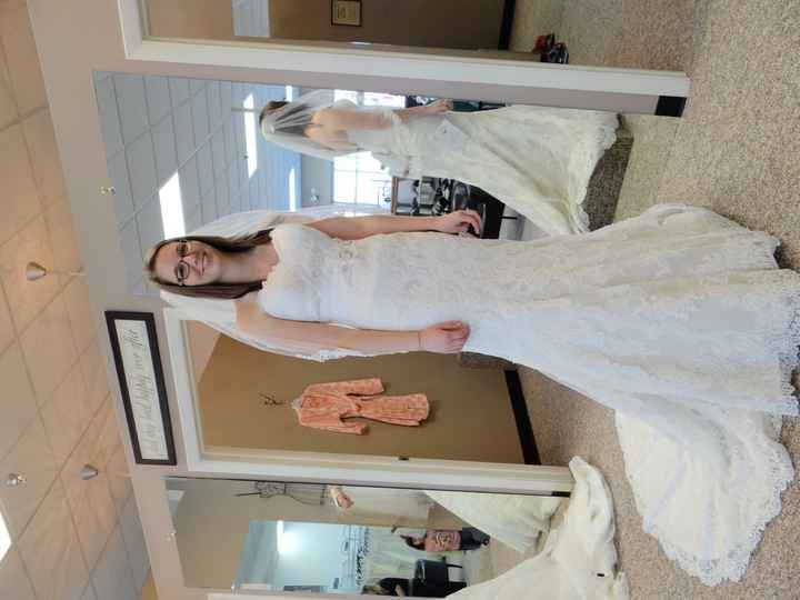 Let me see YOUR dresses ladies!