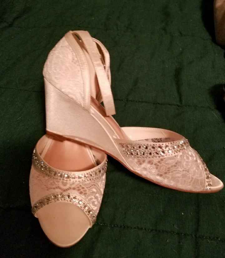 i love my shoes, omg - 1