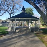 Who else is having an outdoor ceremony and praying for beautiful weather! - 1