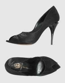 I got my shoes, show me yours