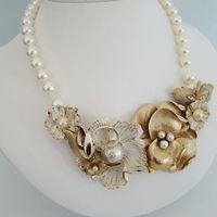 Let's see your statement necklace.