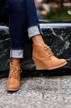 Outside wedding...flats....any other options?
