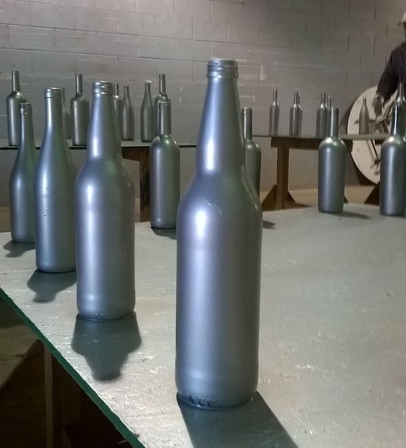 Tip for Spraypainting Bottles