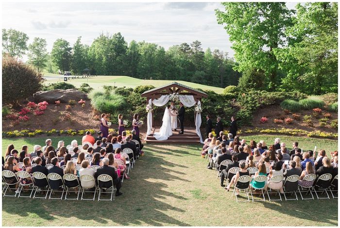 Help! Fall/rustic wedding September 5th in a country club? - 1