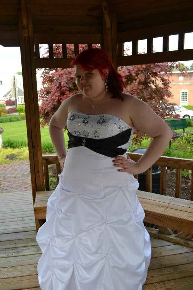 Any fair skinned brides- white or ivory?