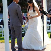 Anyone doing a half-up hairdo for your wedding?
