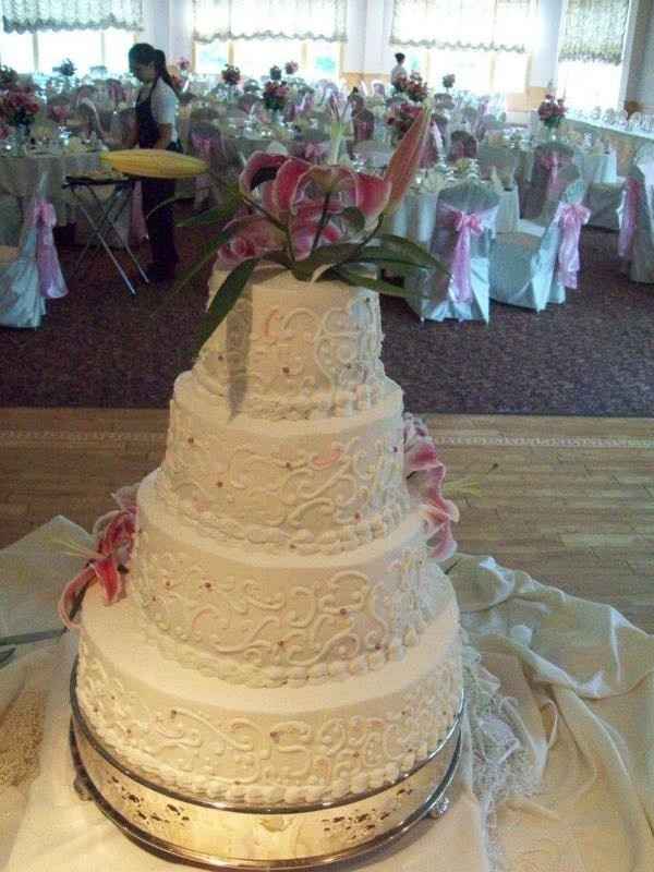 Cake as a wedding gift!