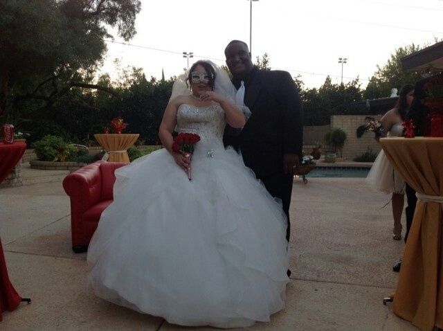 plus size brides - as in size 24 up, what dress sillouette did you pick? please show pics!