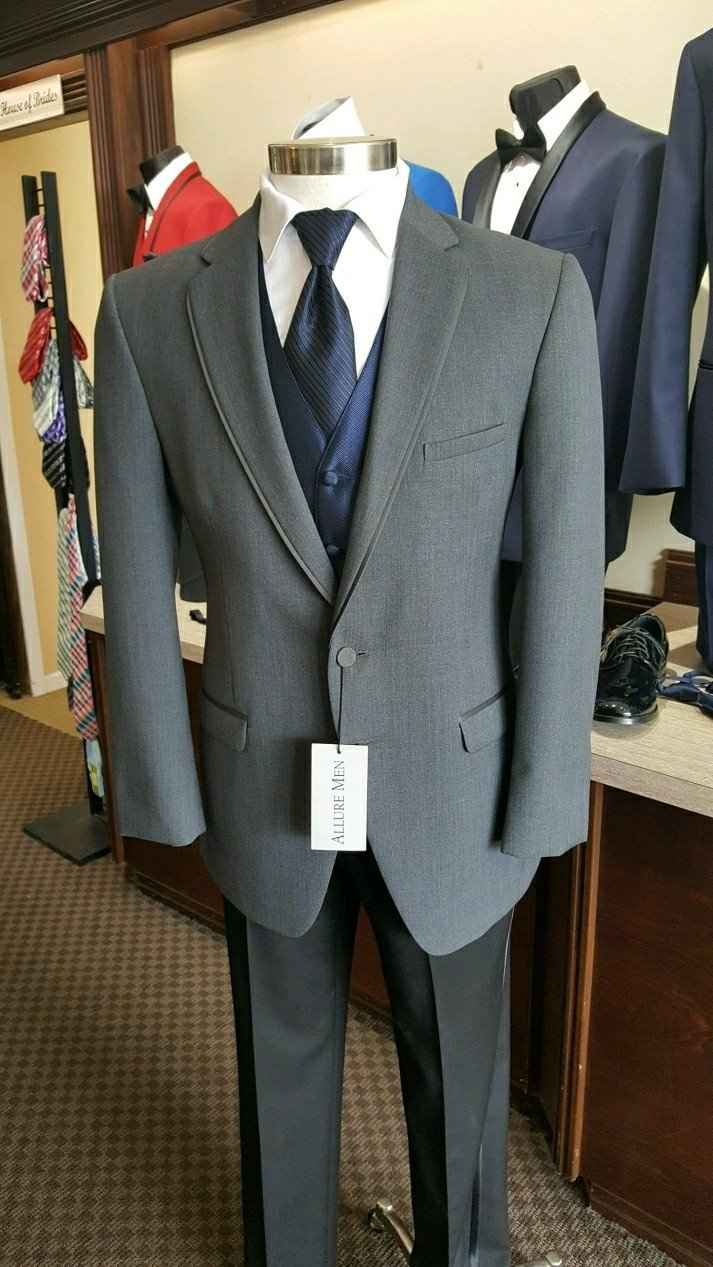 FH's tie color